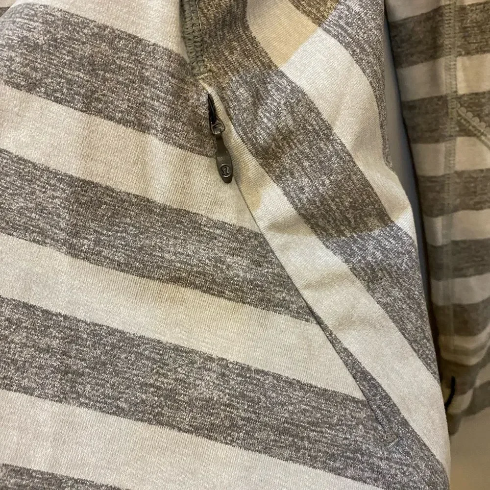 Lululemon Race Your Pace 1/2 Zip Pullover Gray Striped Women Size 6